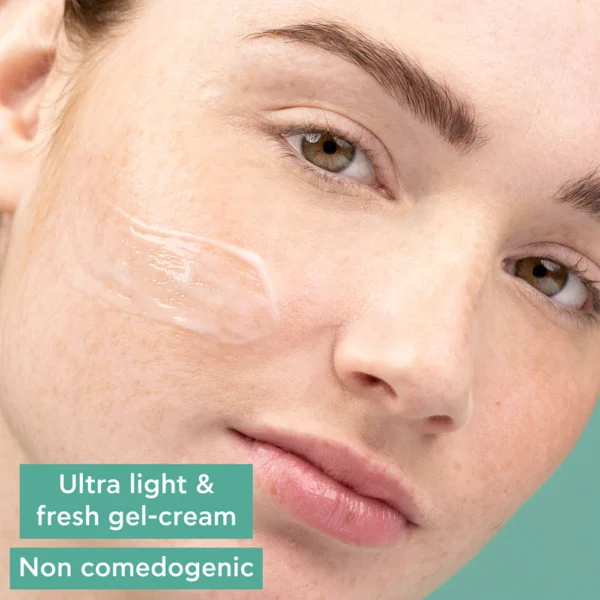 Apivita Just Bee Clear Crema Anti-Imperfezioni 40 ml con omaggio Gel Detergente 15 ml + Lozione 50 ml - immagine 3
